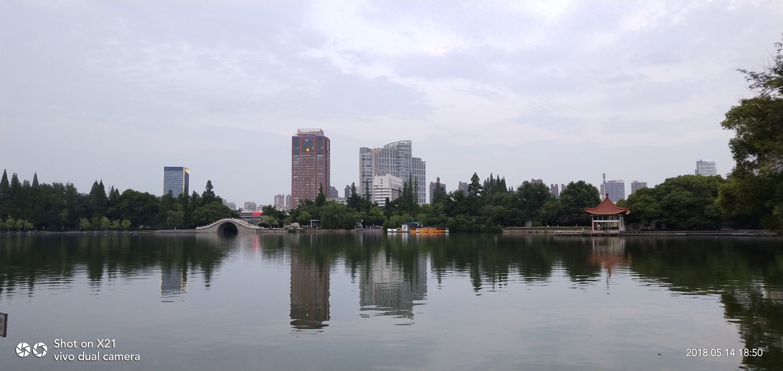 2024镜湖公园游玩攻略,镜湖公园位于市中心，在中山...【去哪儿攻略】