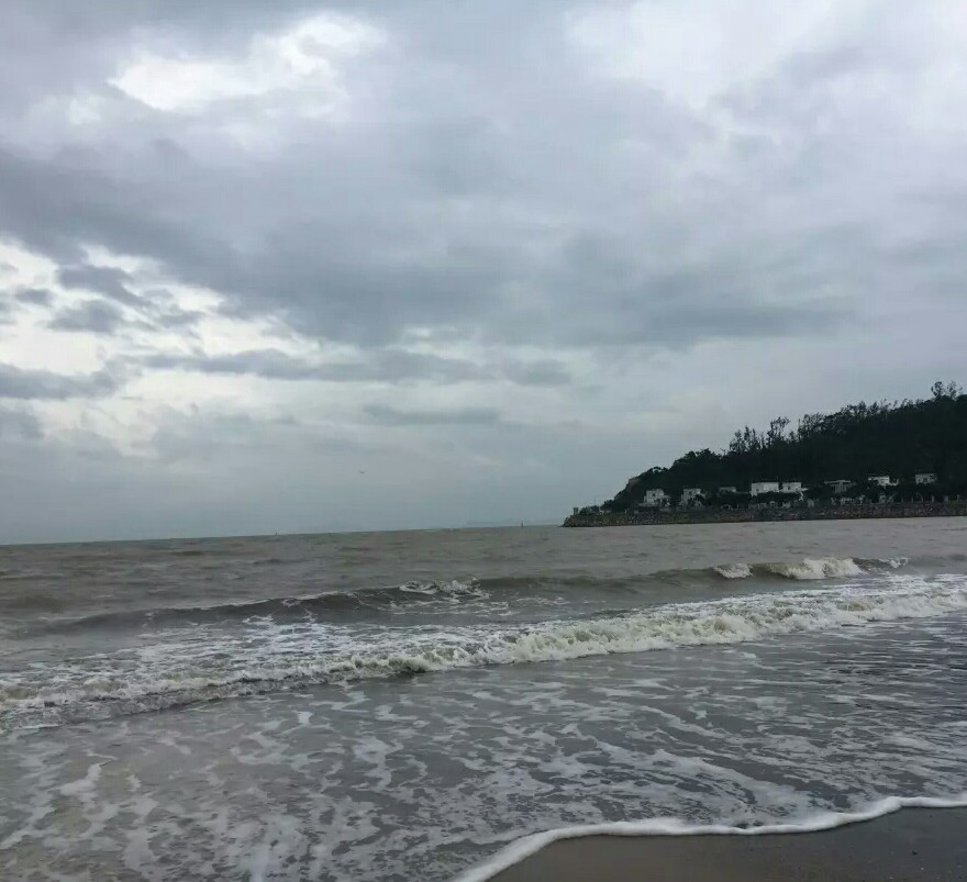 黑沙海灘