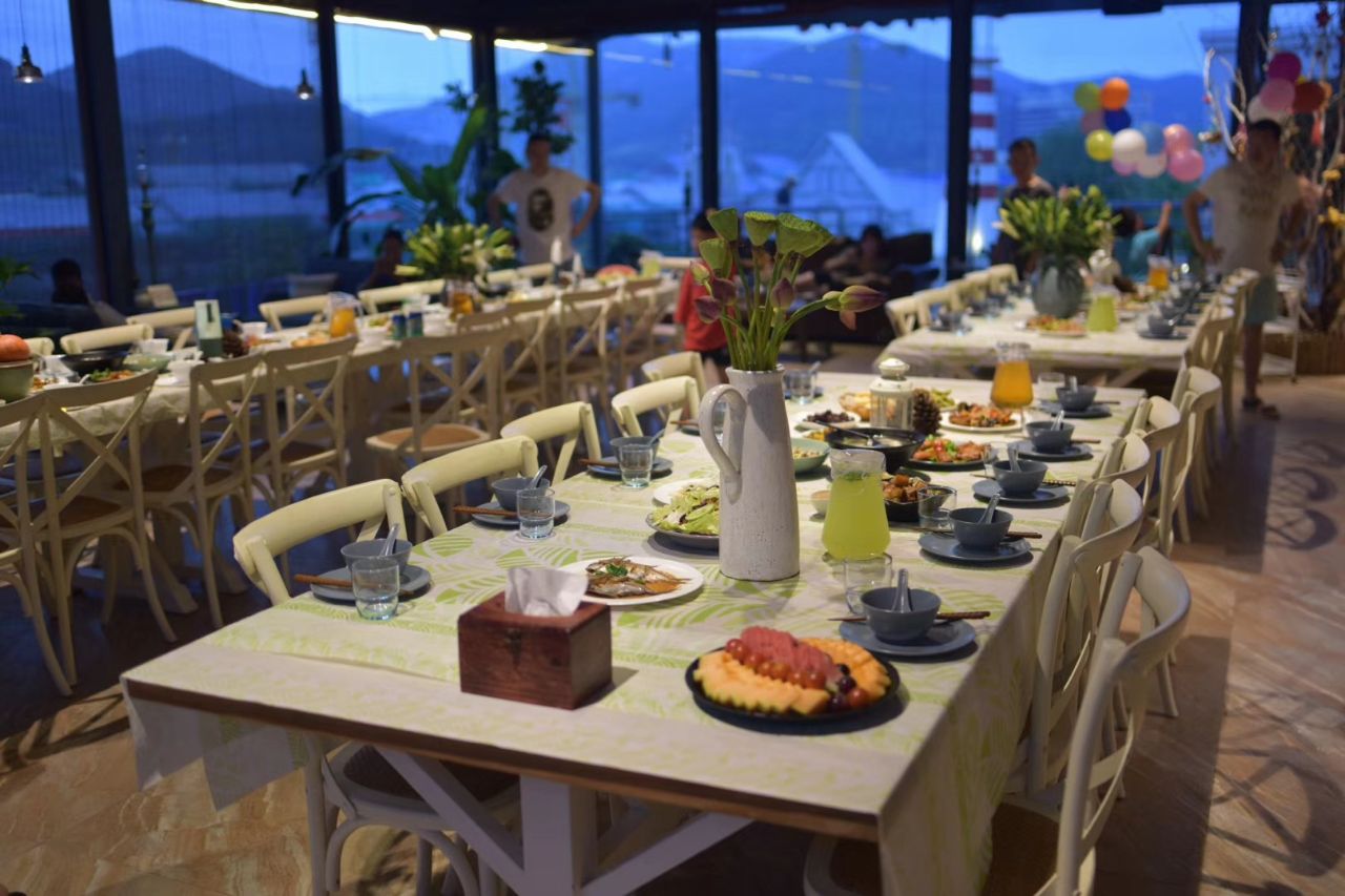 柿子红了官驿湖居 4.0 分   条点评 直线距离2.7km