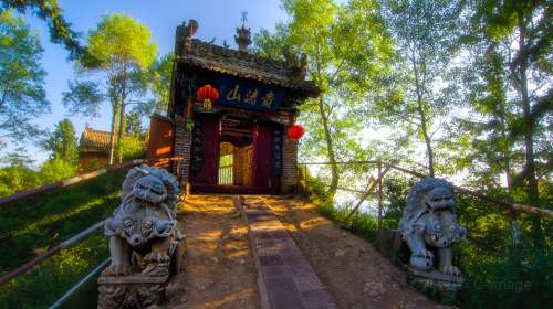 临洮的GDP_临洮岳麓山