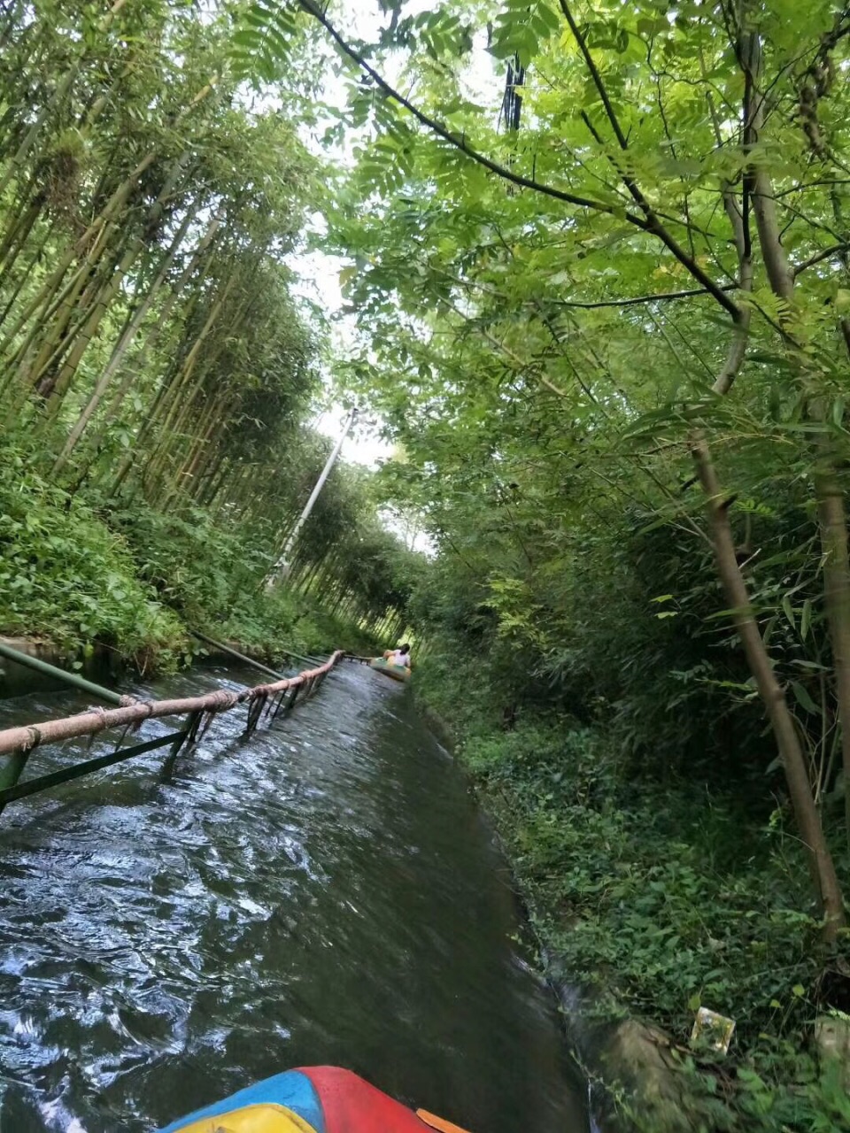 张公洞地下河图片