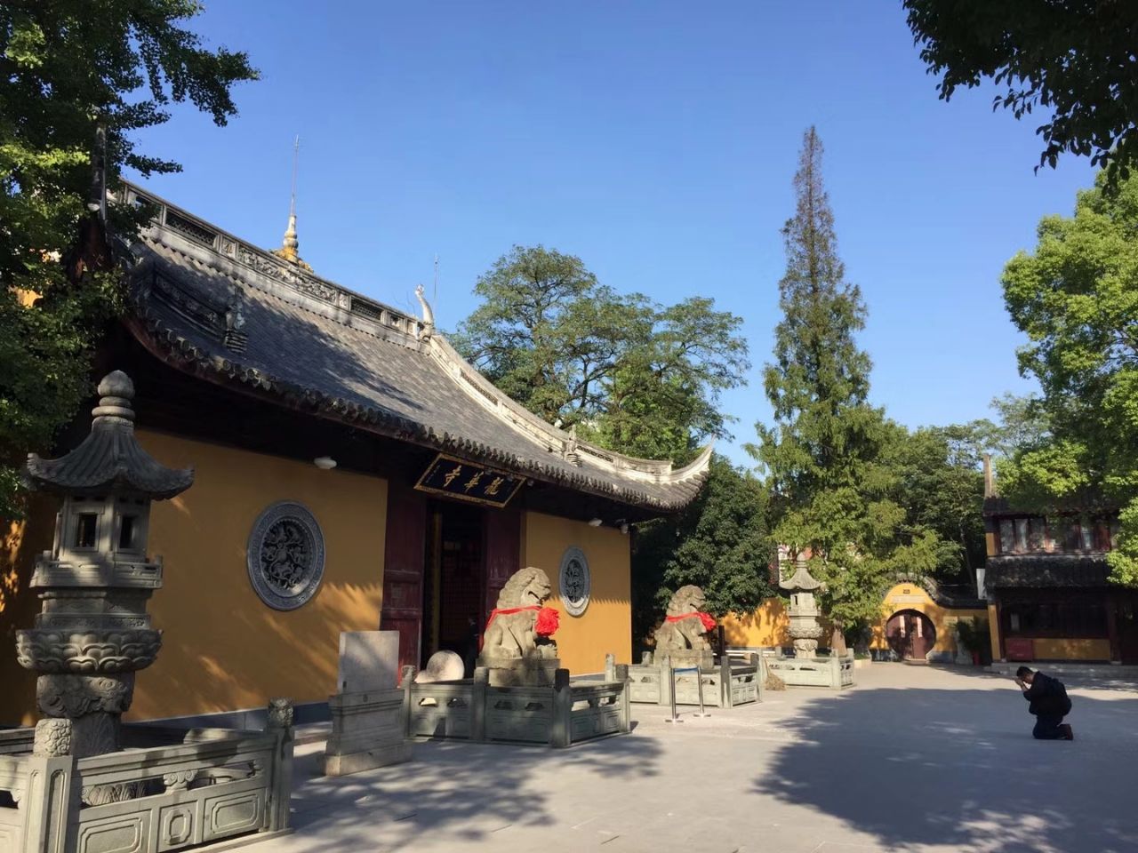 【携程攻略】上海龙华寺景点,龙华寺是上海一千七百多年的古刹，每年除夕及大年初一人山人海，上香…