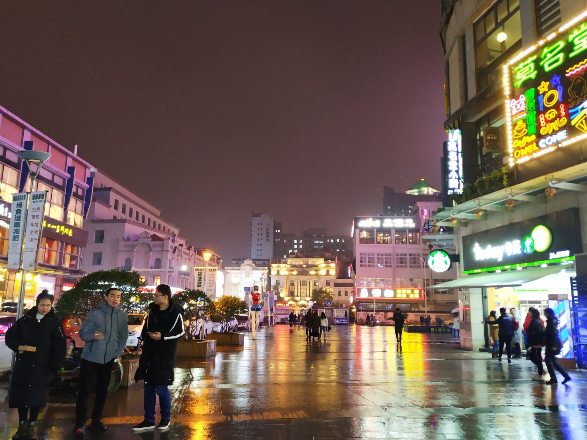 武汉江汉路步行街好玩吗,武汉江汉路步行街景点怎么样_点评_评价【携程攻略】