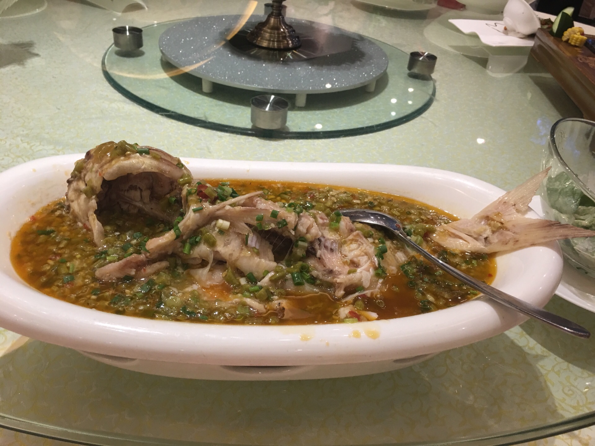 还以为是那个连锁的台湾菜馆不过在静海也还算是不错的选择了环境啊