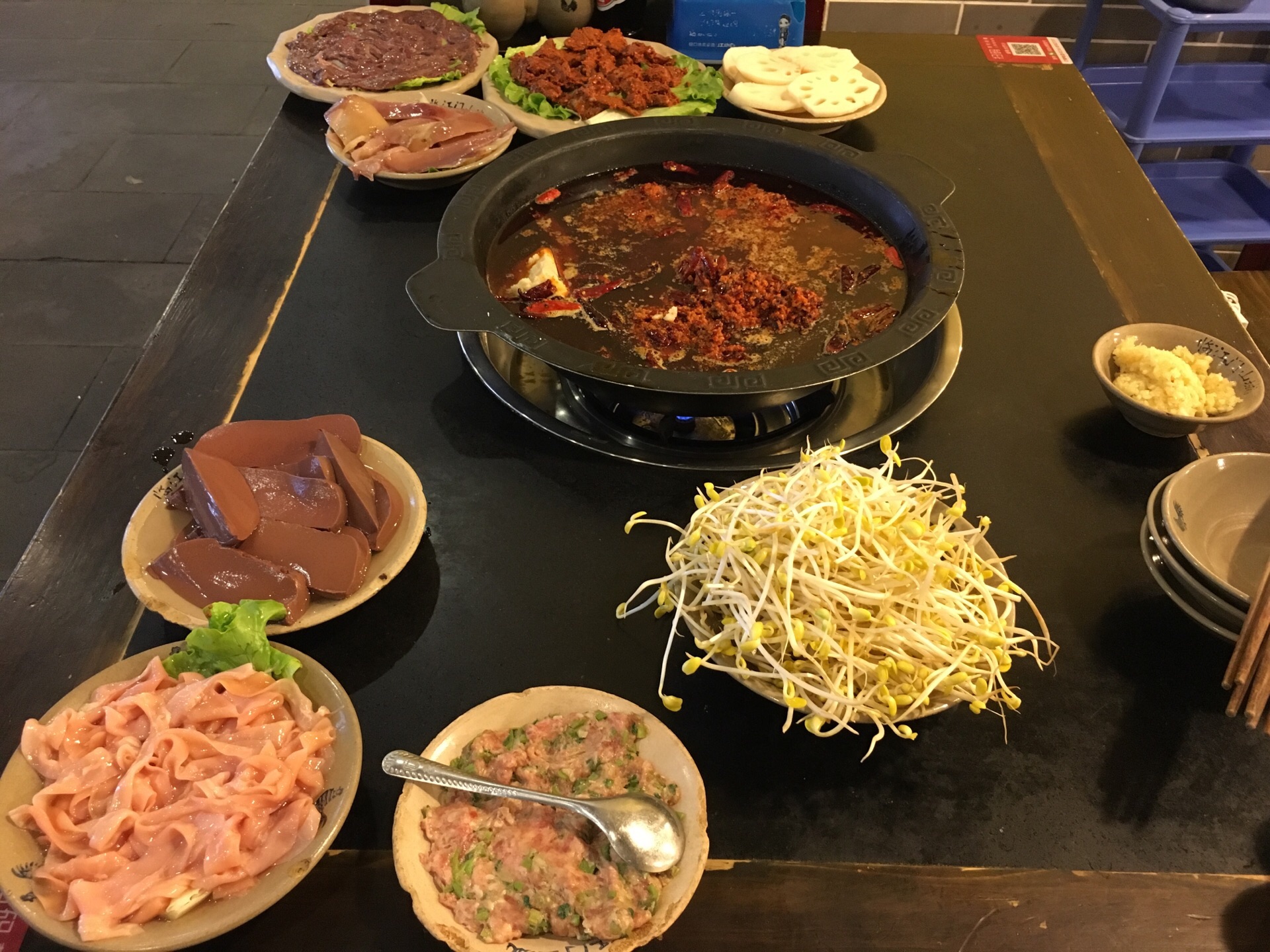 2023临江门山城老火锅(直港大道店)美食餐厅,菜品分量足.