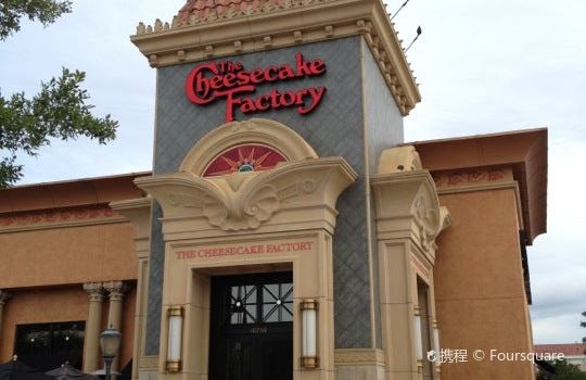 cheesecake factory town center jacksonville
