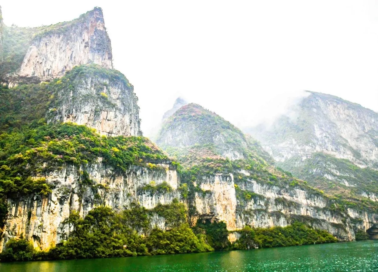 重庆巫山怎么玩？小三峡、神女峰、下庄，这十大景点与美食皆不容错过_巫峡_旅游_景区