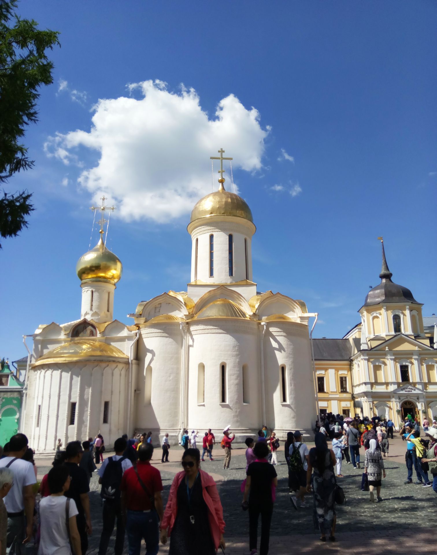 俄罗斯--莫斯科最著名的大教堂之一--谢尔盖耶夫圣三一大教堂。-中关村在线摄影论坛