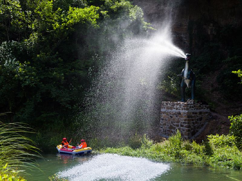 银杏谷激情漂流