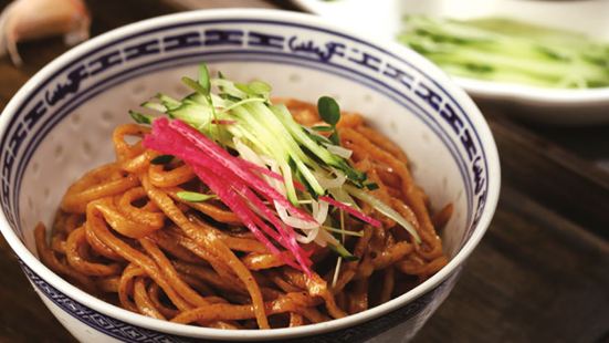 Siji Minfu ZhaJiangMian ( Qian Men Lang Fang Er Tiao )