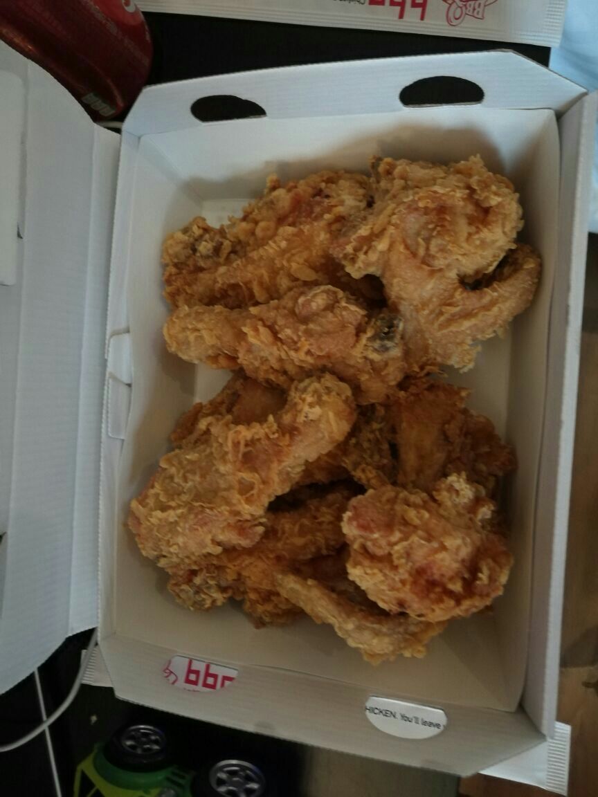 制的,所以会稍微健康,一点也不会那么油腻,最好吃的就时鸡肋排很入味