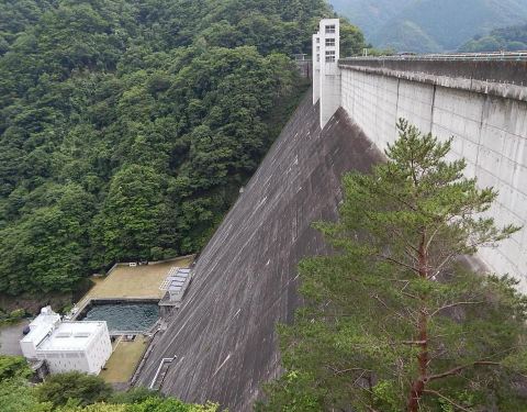 21奥多摩湖门票 东京奥多摩湖游玩攻略 奥多摩湖游览攻略路线 地址 门票价格 去哪儿攻略