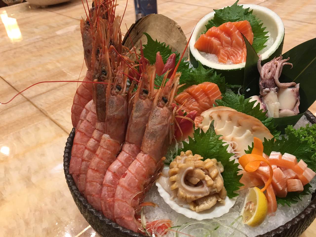 它是福州吃海鲜性价比之最的店！霸气侧漏的海鲜盛宴，一口就能吞下整片海！
