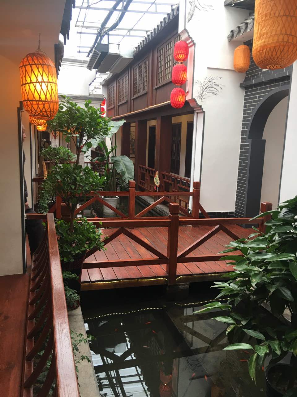 2021小江南(老洋桥店)美食餐厅,环境很好,服务也很好,挺满