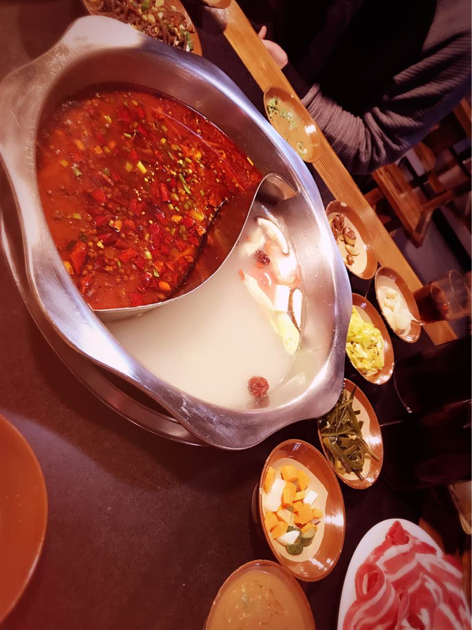 锦绣山城重庆老火锅(张家窝潮向城店)