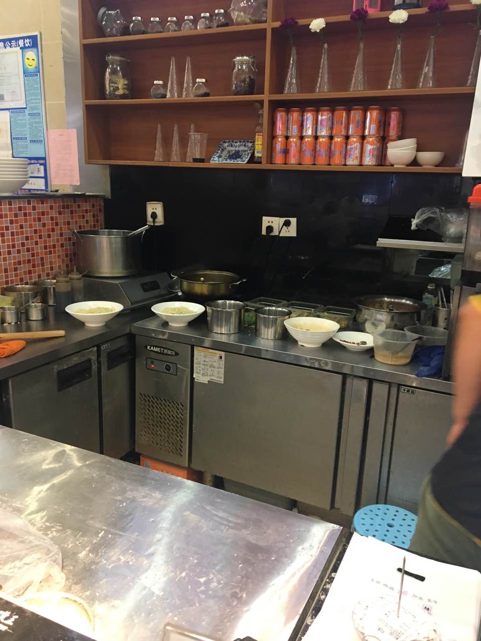 肉夹馍,西安凉皮,各式各样都非常喜欢,好吃看得见