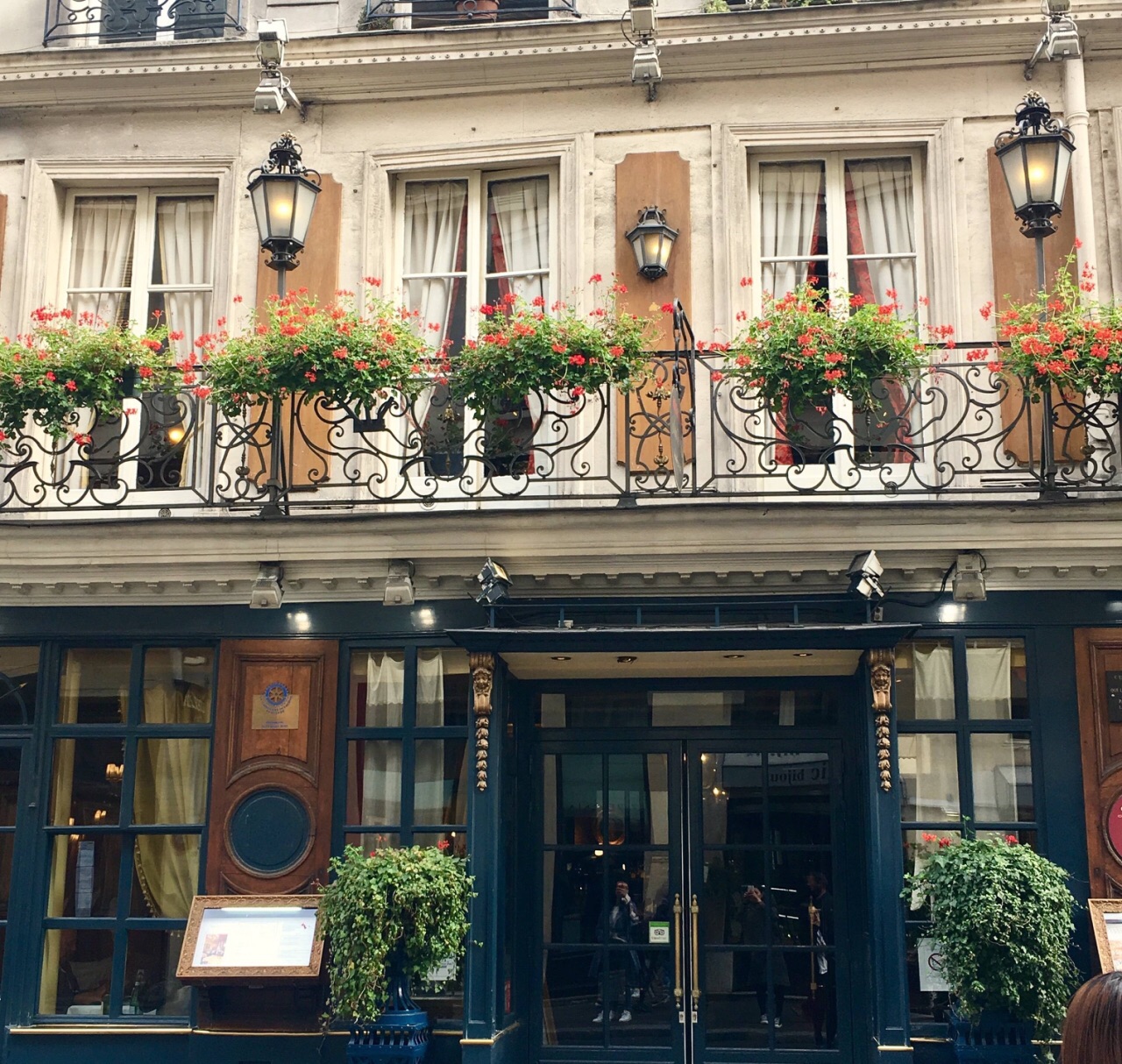 巴黎普罗可布咖啡馆攻略 普罗可布咖啡馆特色菜推荐 菜单 人均消费 电话 地址 菜系 点评 营业时间 携程美食