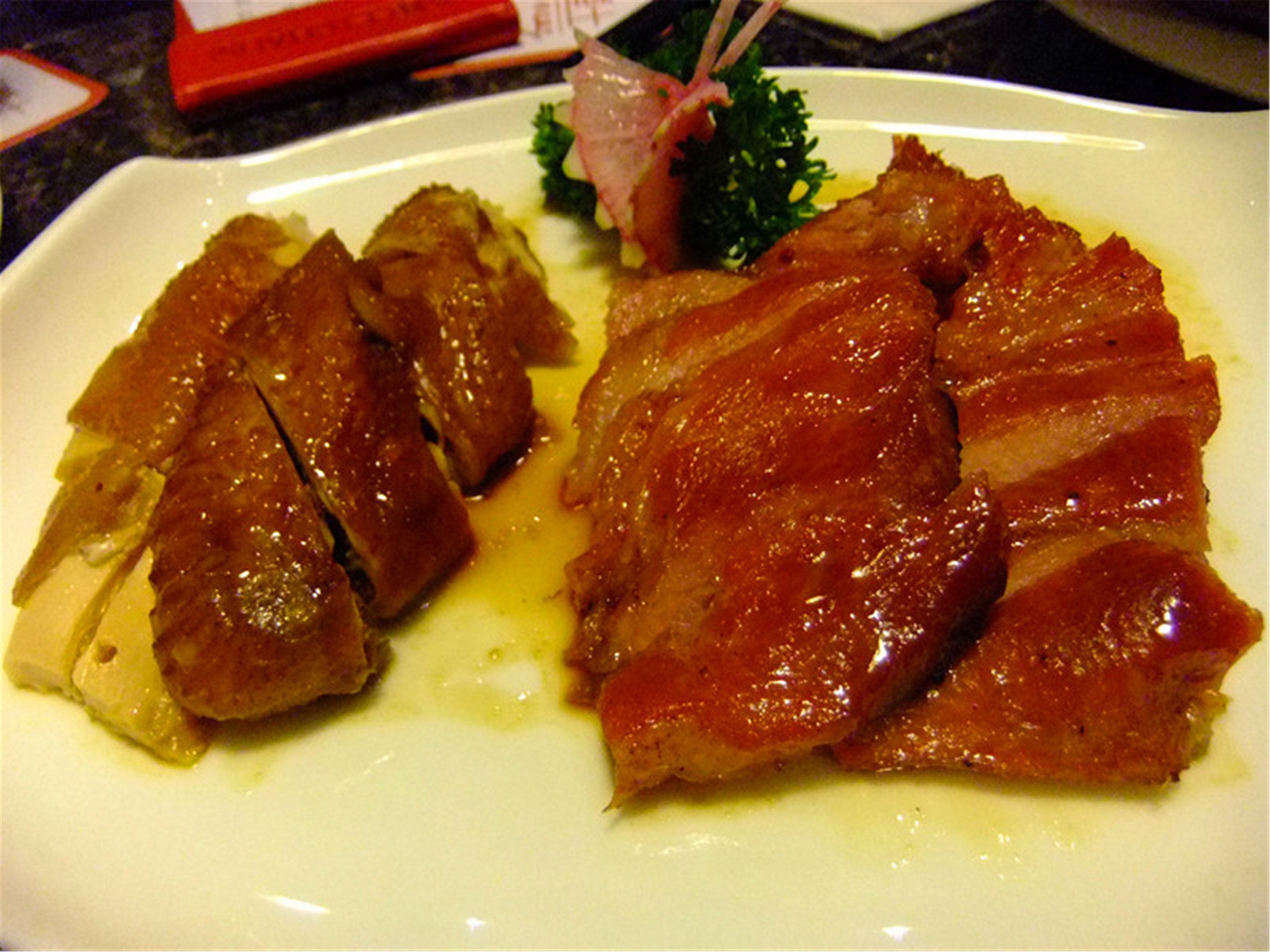 

【烧味双拼】豉油鸡:口感很嫩