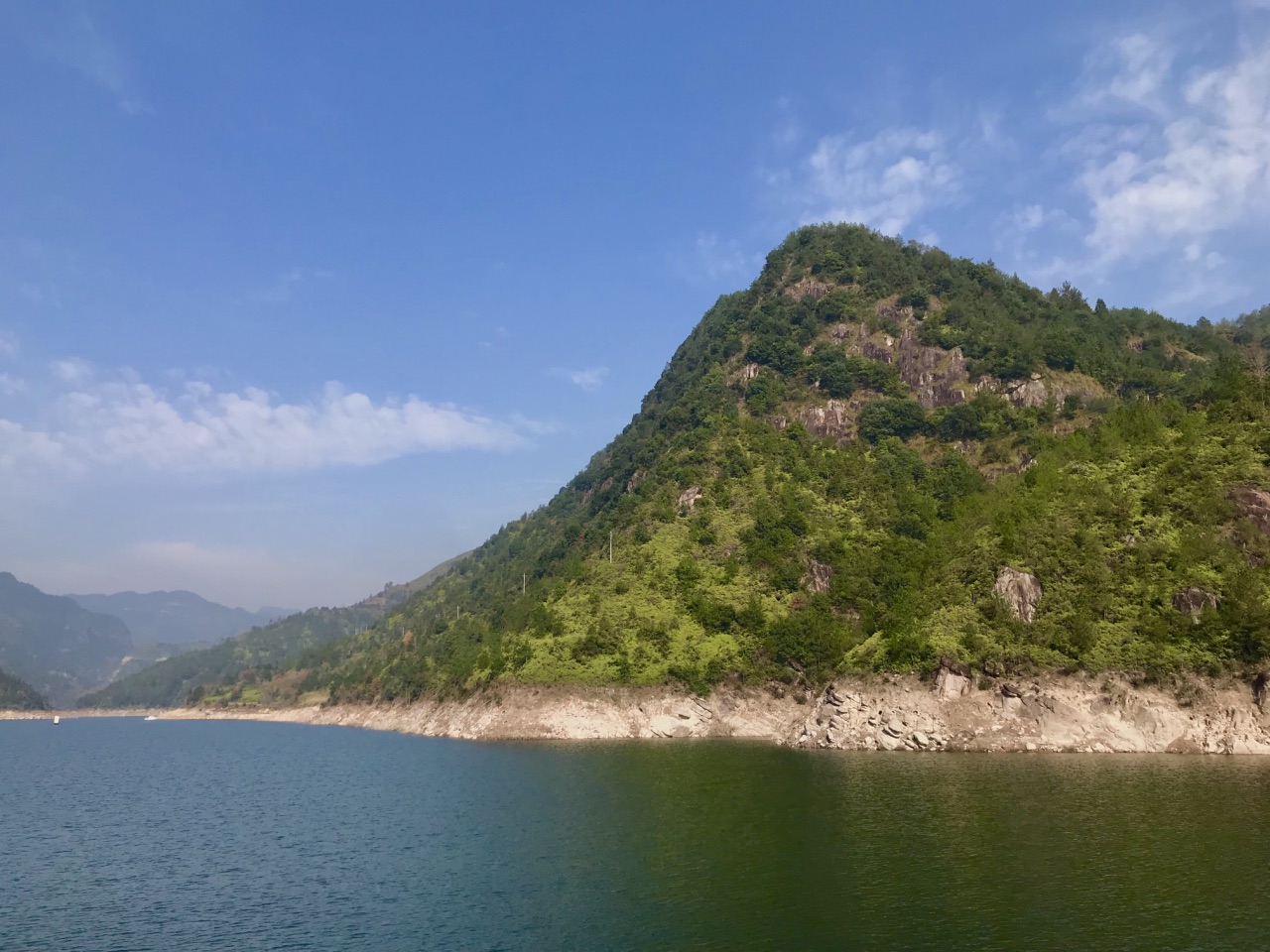 青田千峽湖生態旅遊度假區好玩嗎,青田千峽湖生態旅遊度假區景點怎麼