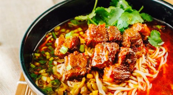 自立牛肉面砂锅 29/人 快餐简餐 直线距离740m