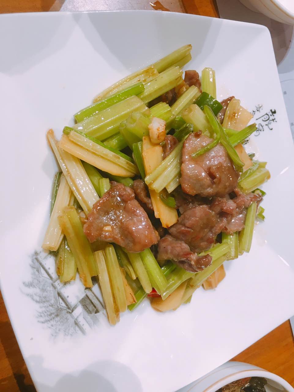 龙窝小镇客家菜(丽影广场店)