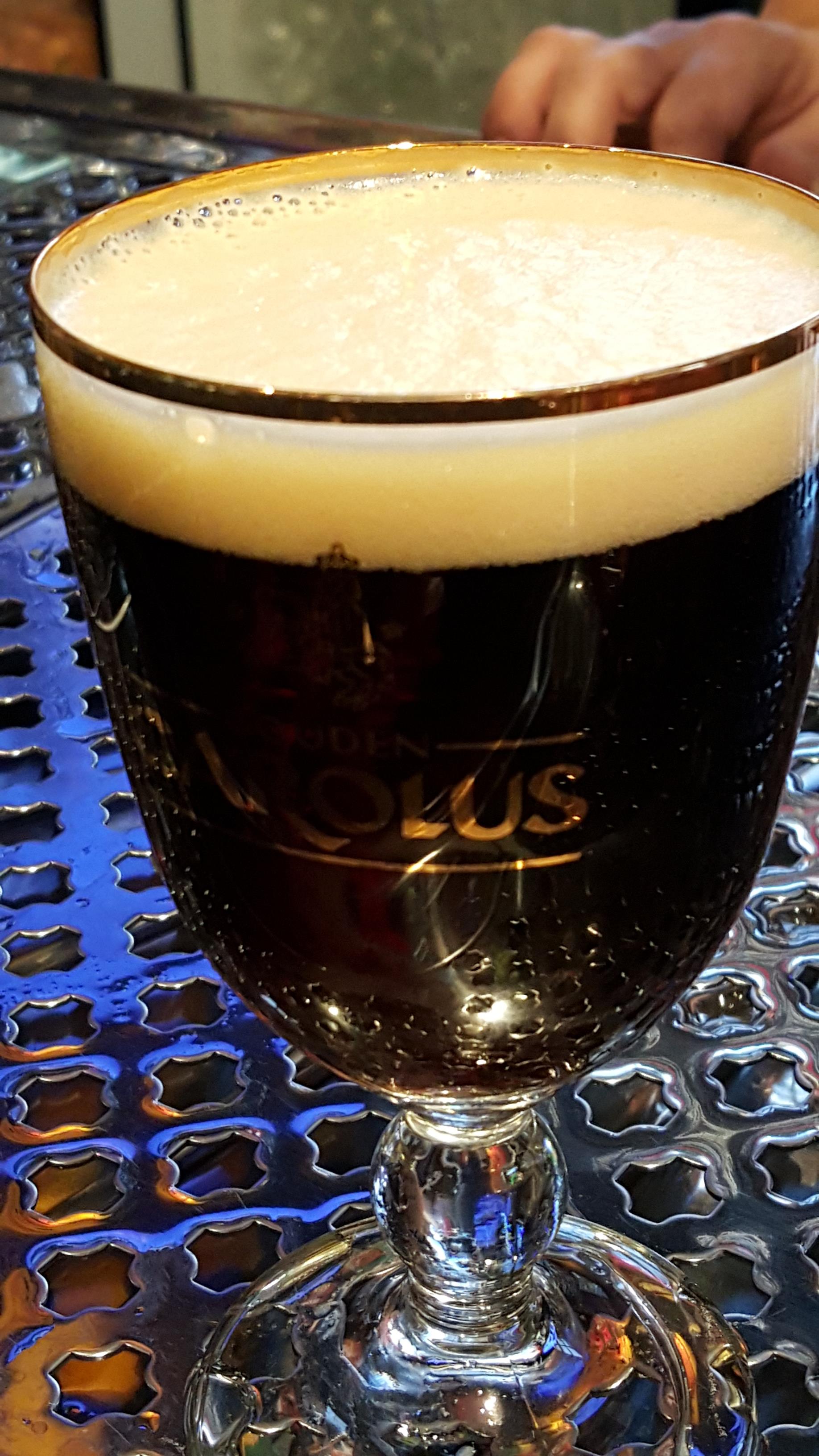 20212be in brugge / the beerwall美食餐厅,good selection of beers