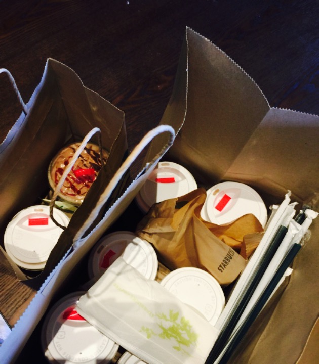 2022星巴克(川沙绿地铂骊酒店店)美食餐厅,不过环境还是很不错的&amp