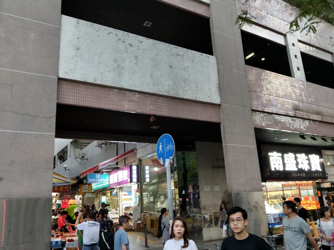 法国男士包包品牌大全_日本男士包包品牌_香港男士包包品牌