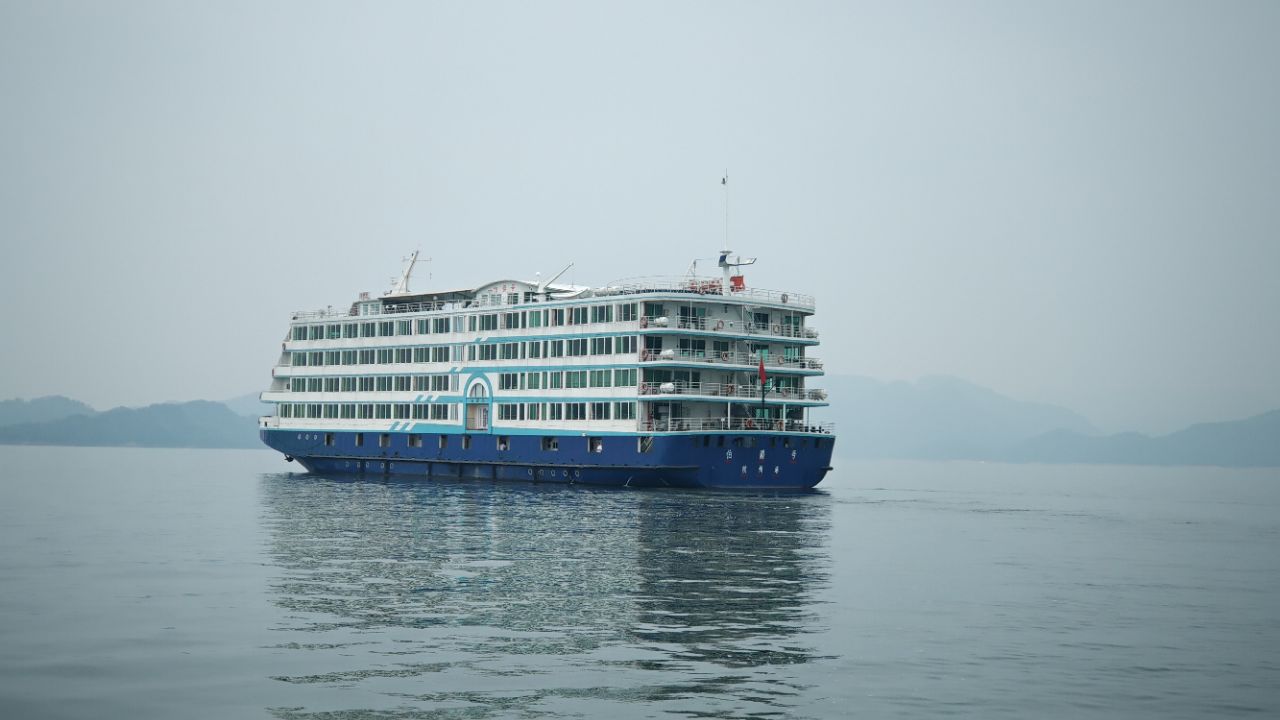 千岛湖伯爵号豪华游轮