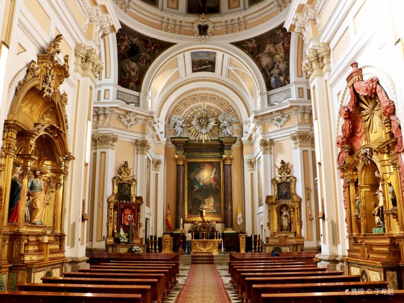 calle del sacramento, 11, 28005 madrid 由乌塞达公爵府的建造者桑