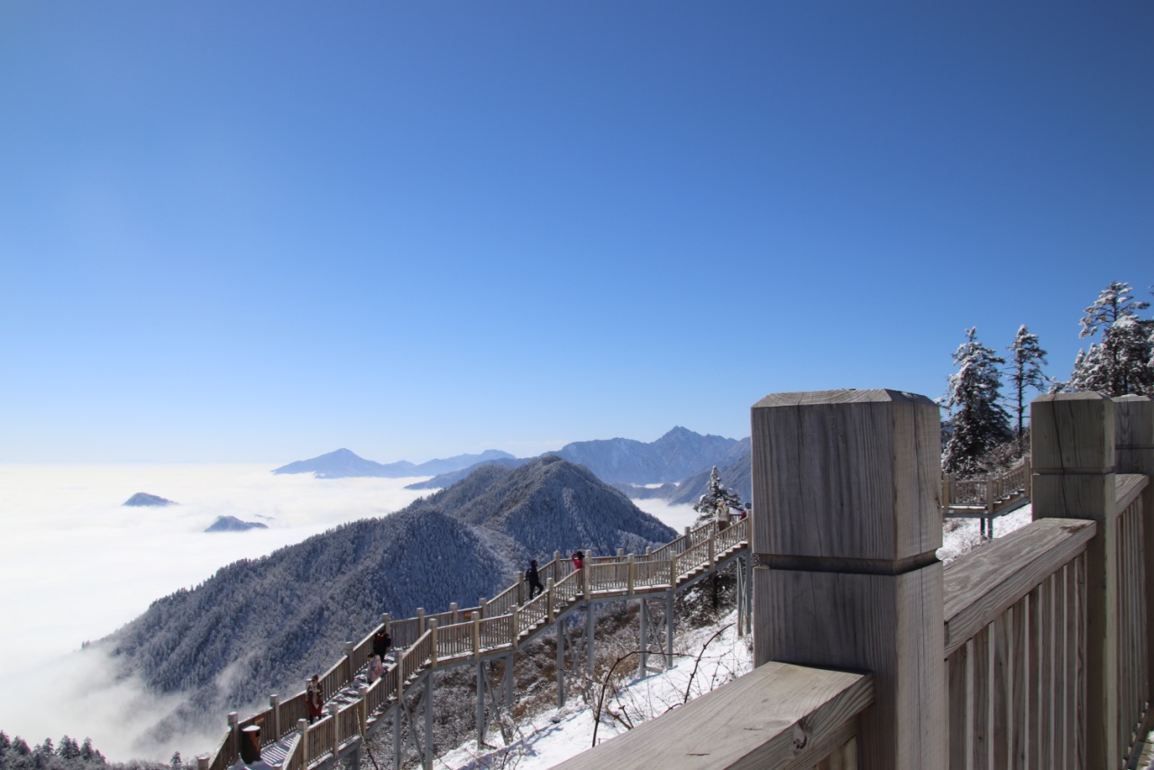 西岭雪山