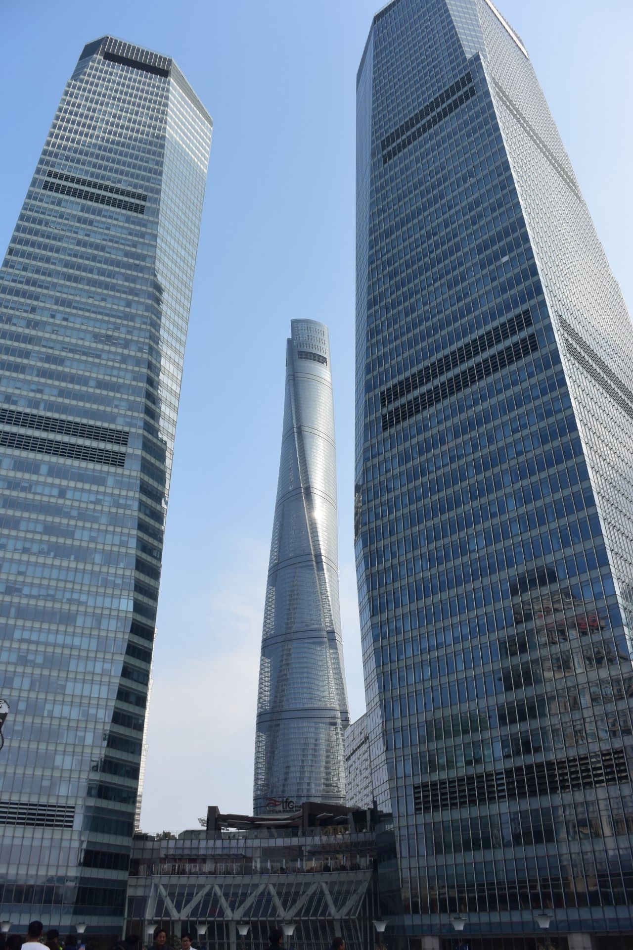 陆家嘴精装交付带家具，新上海国际大厦，各种面积均有