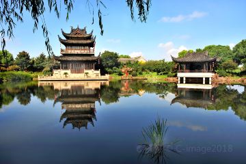 苏州虎丘路婚纱_苏州虎丘婚纱城图片(2)