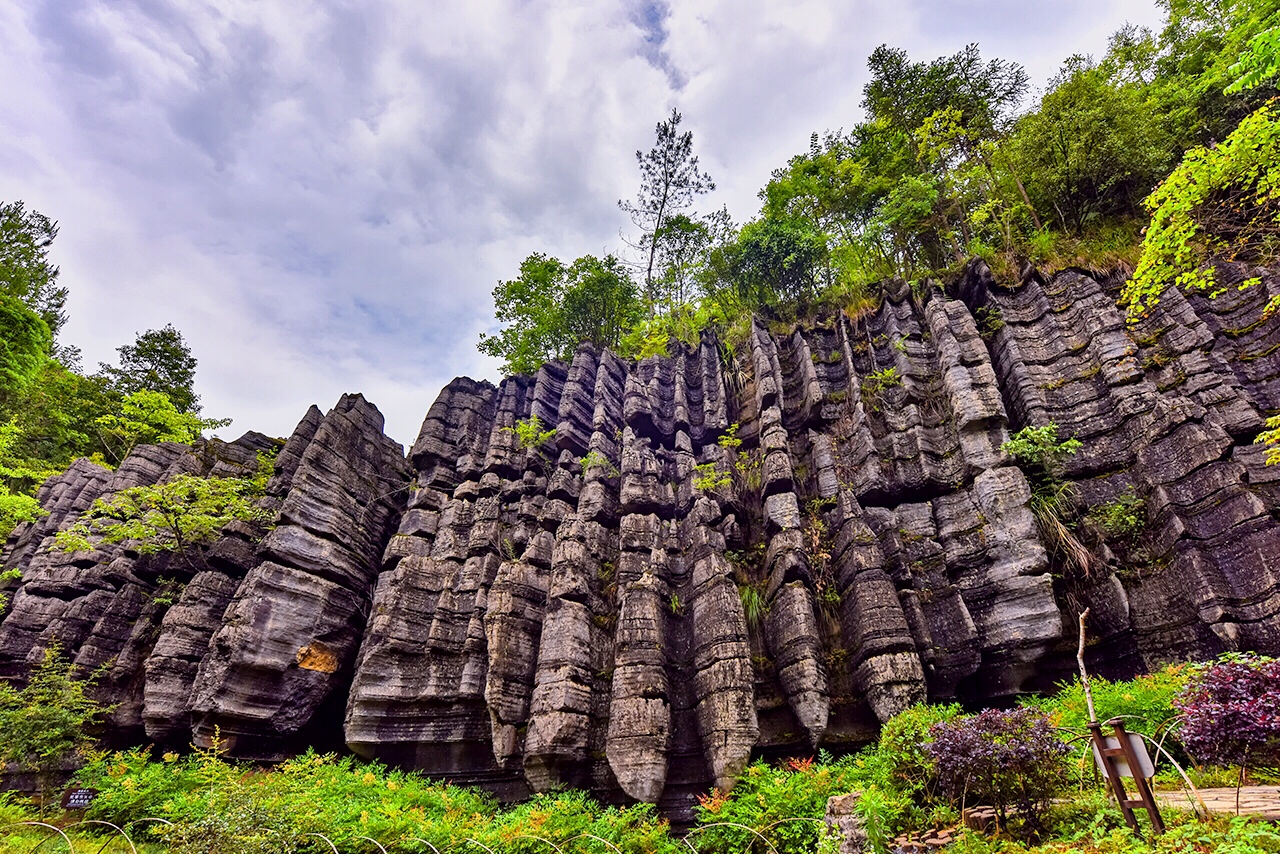 恩施梭布垭石林景区