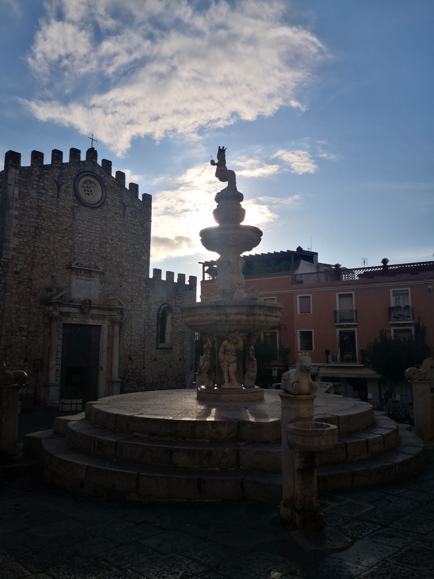 陶尔米纳半人马座喷泉好玩吗,陶尔米纳半人马座喷泉景点怎么样_点评