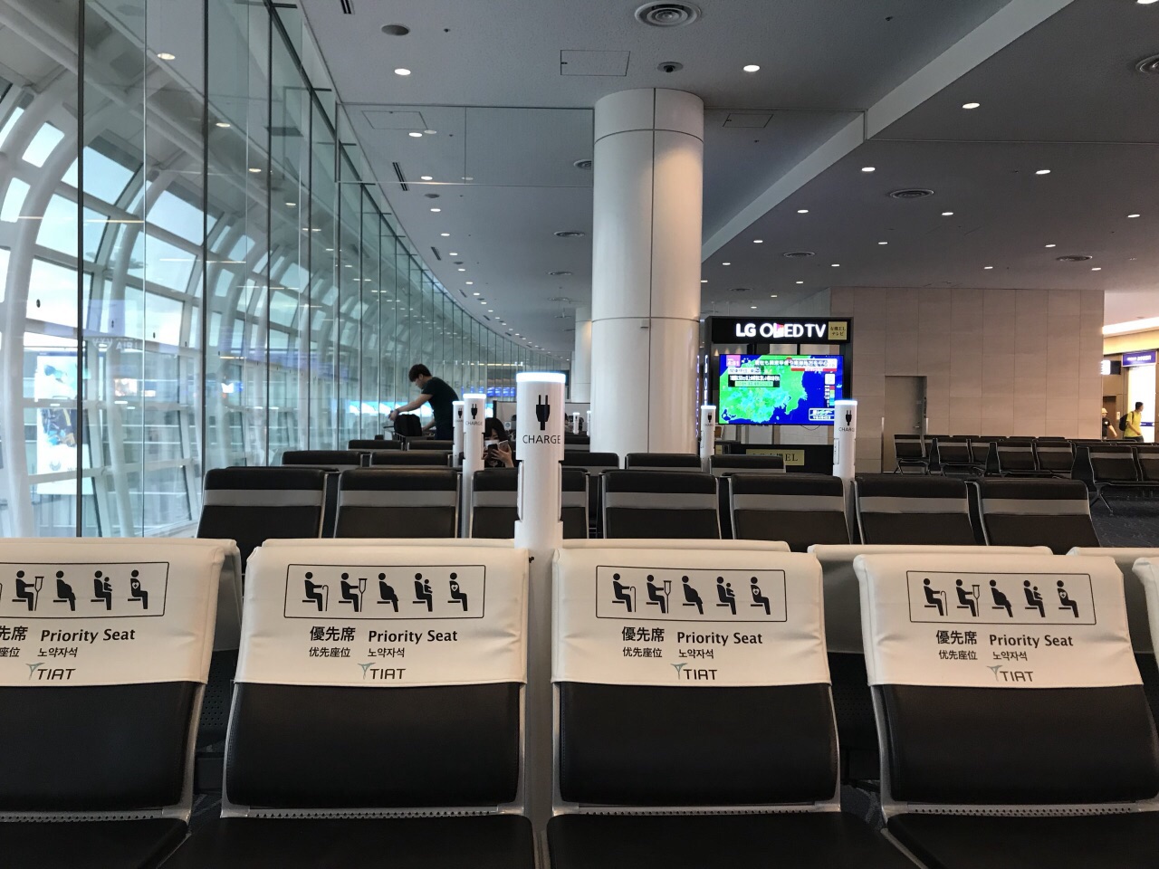 大阪国际机场波音737,波音737飞机,大阪机场_大山谷图库