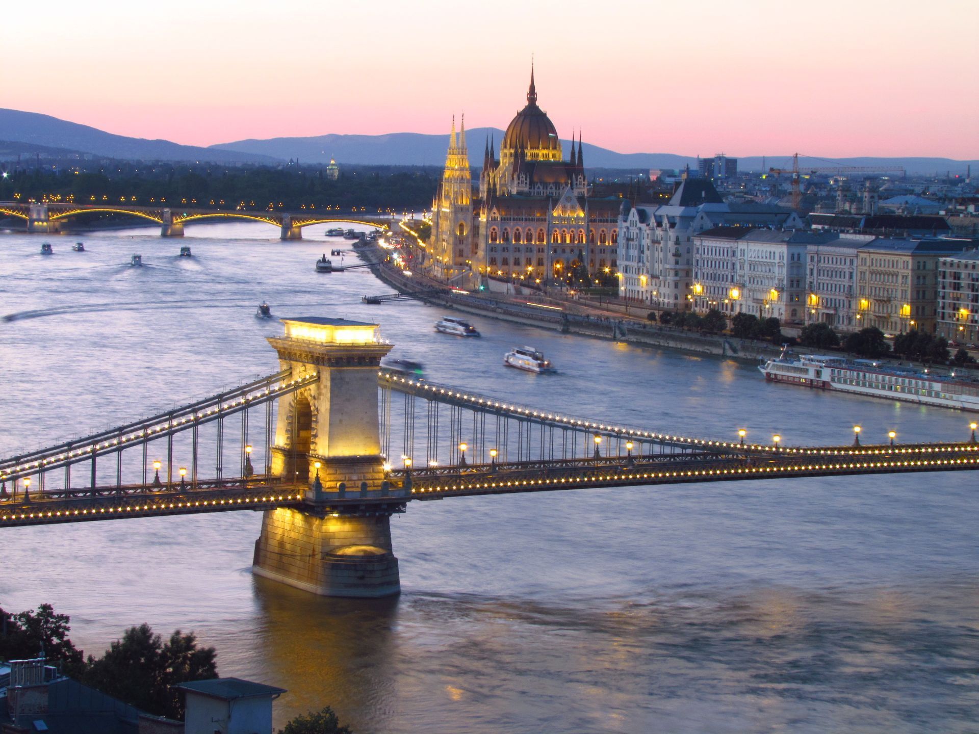 匈牙利布达佩斯多瑙河塞切尼链桥 - tiantai