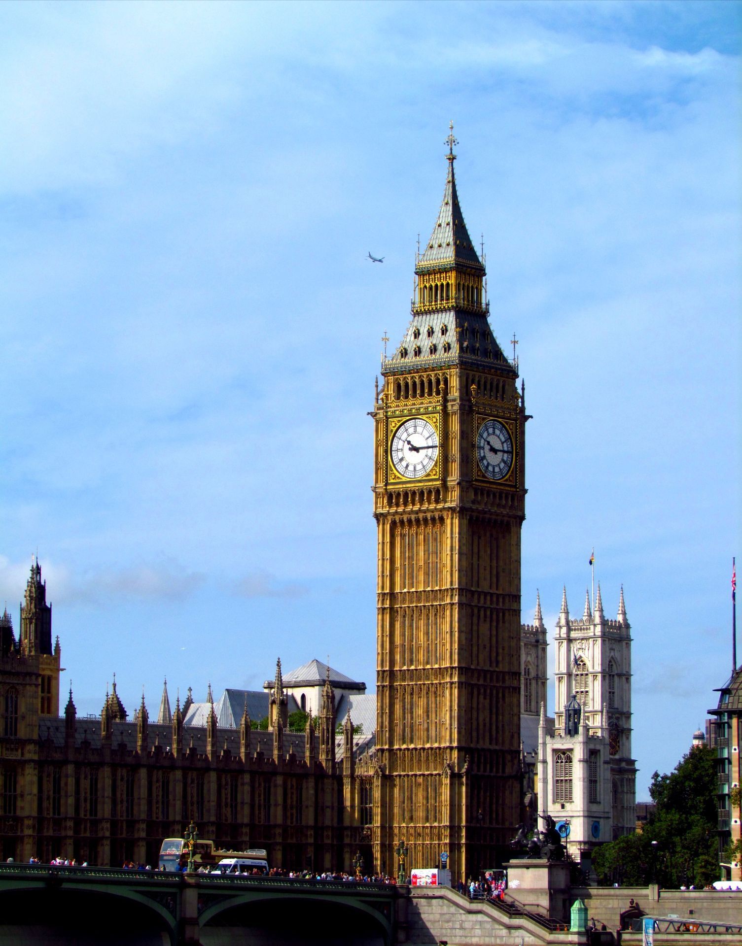 美轮美奂的大本钟，去英国旅行必去的景点|大本钟|伊丽莎白塔|伦敦_新浪新闻