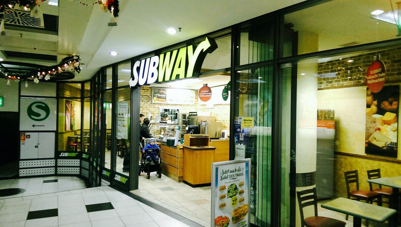 subway restaurant