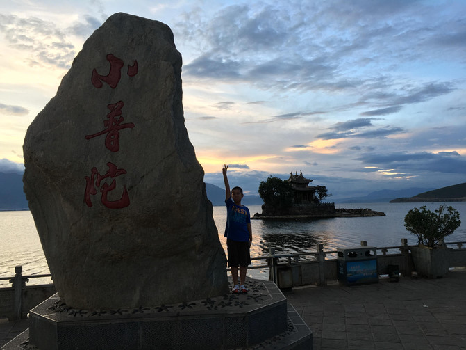 到昆明旅游景点，昆明旅游景点攻略自由行一日？