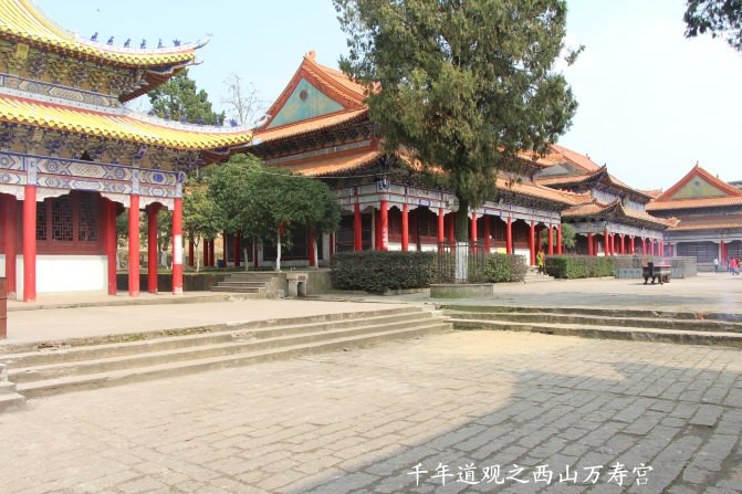 好吃到跪的南昌万寿宫小吃街