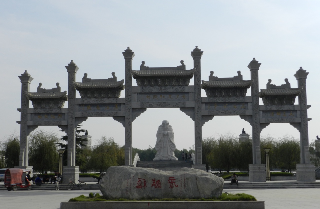 走进安徽亳州涡阳县义门镇，最吸引人眼球的建筑要数那座清真古寺