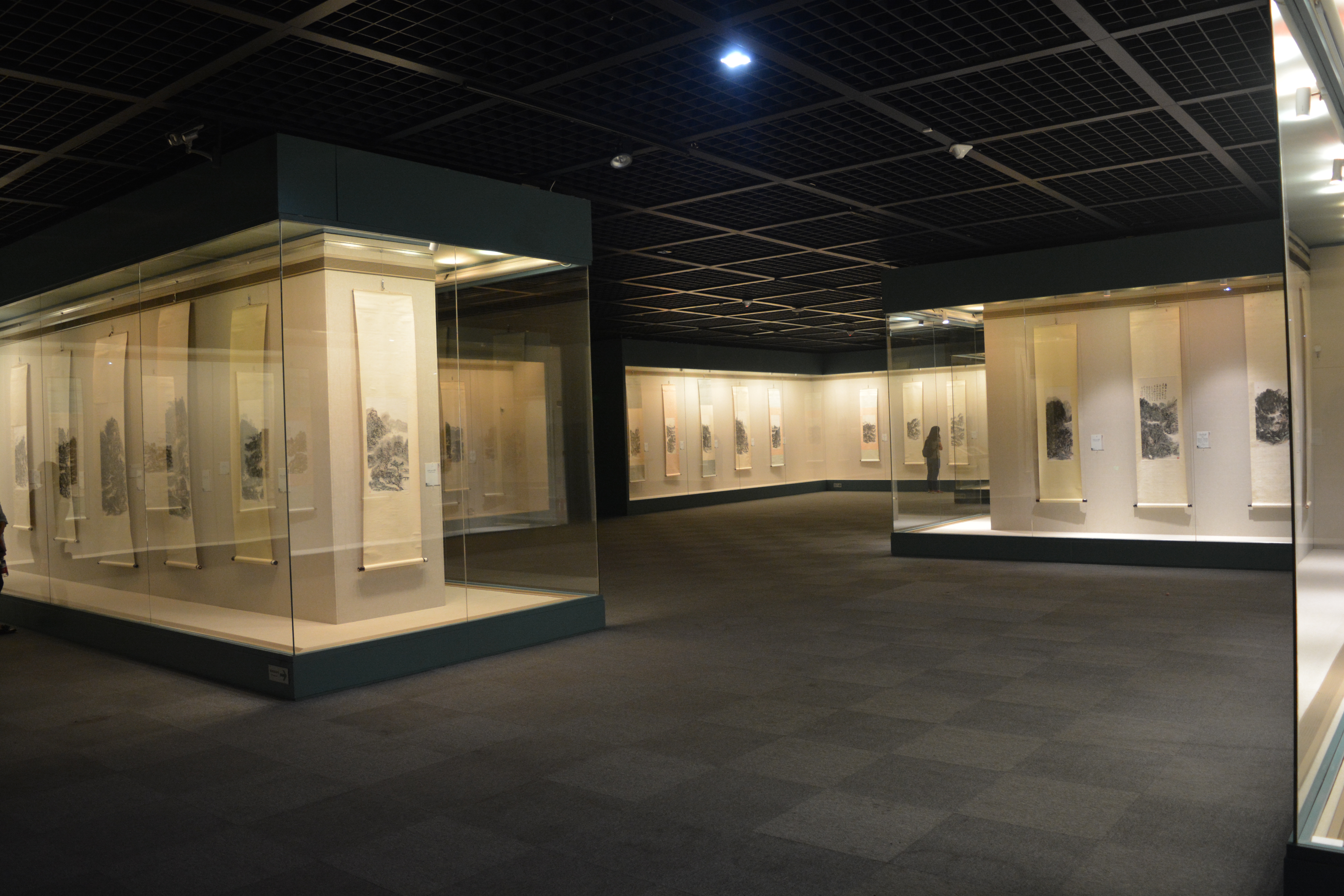 还是博物馆(博物馆是展览馆吗)