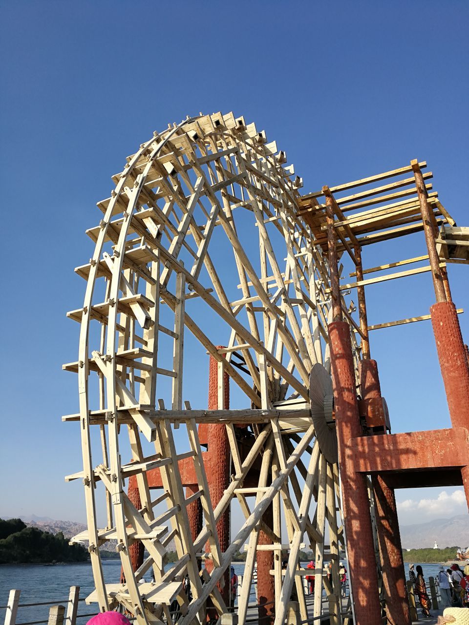 2023水车广场游玩攻略,在黄河边上和清澈见底的黄河.【去哪儿攻略】