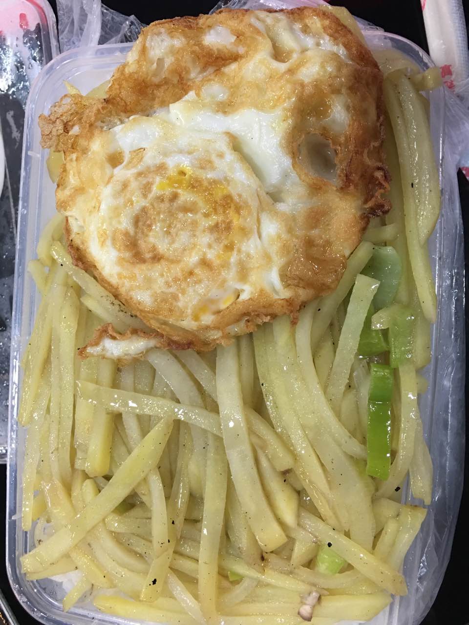 一直叫这家的快餐,味道不错!送餐速度也快!用口碑买单还打九折