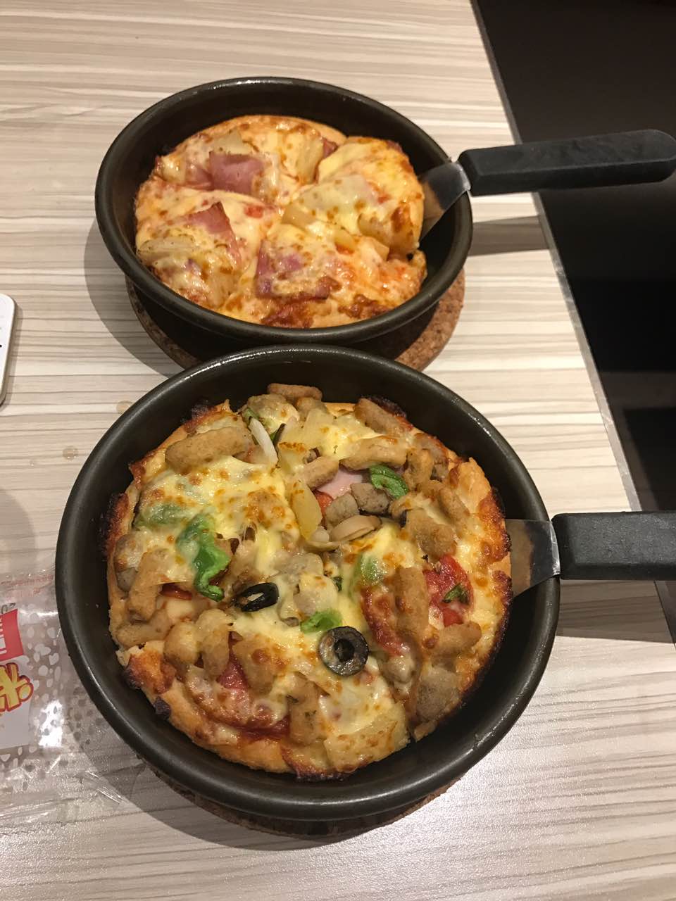 【携程美食林】青岛必胜客(悦荟店)餐馆,就是很好吃的呀,很不错的哦.