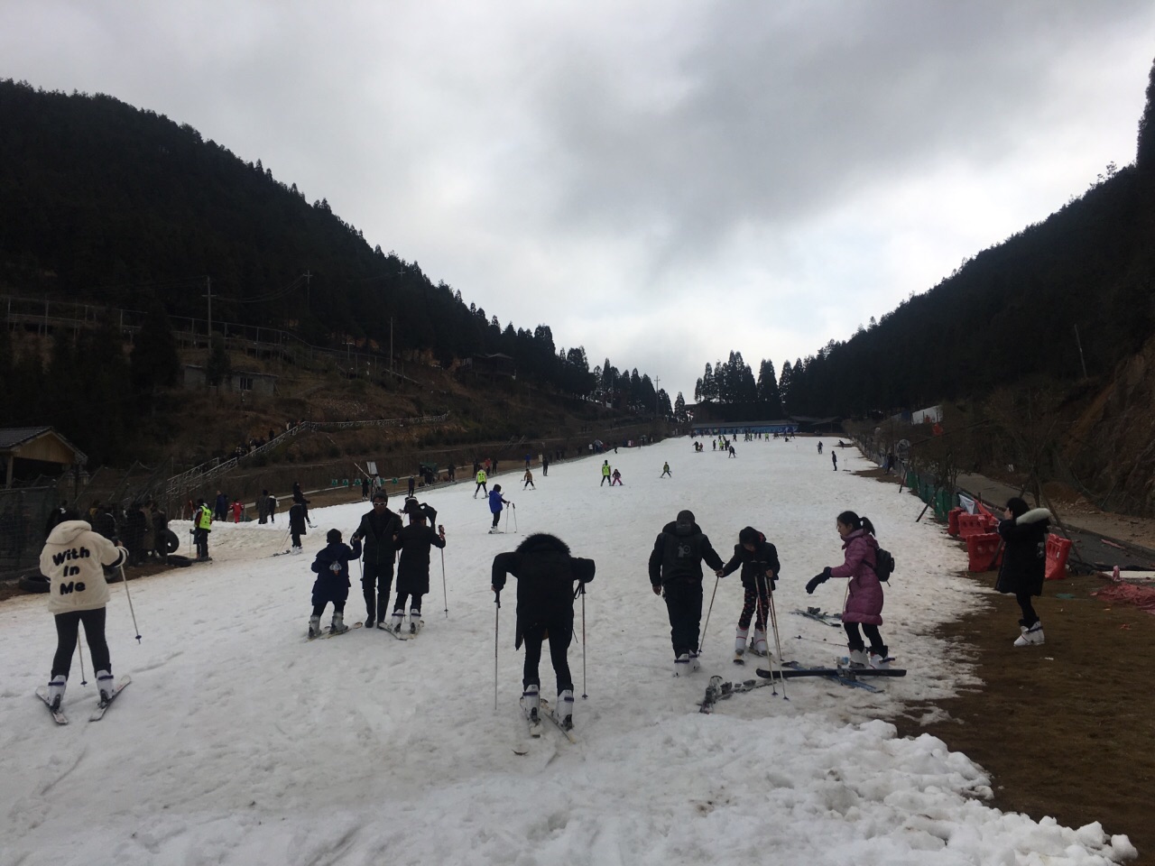 绿水尖滑雪场图片