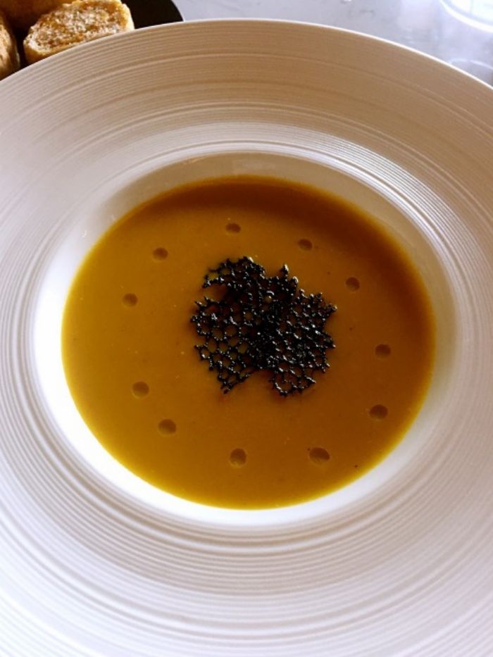 鱼子酱新鲜鹅肝肥美组合在一起还真的不错呢地中海希腊风格的诚实貌似