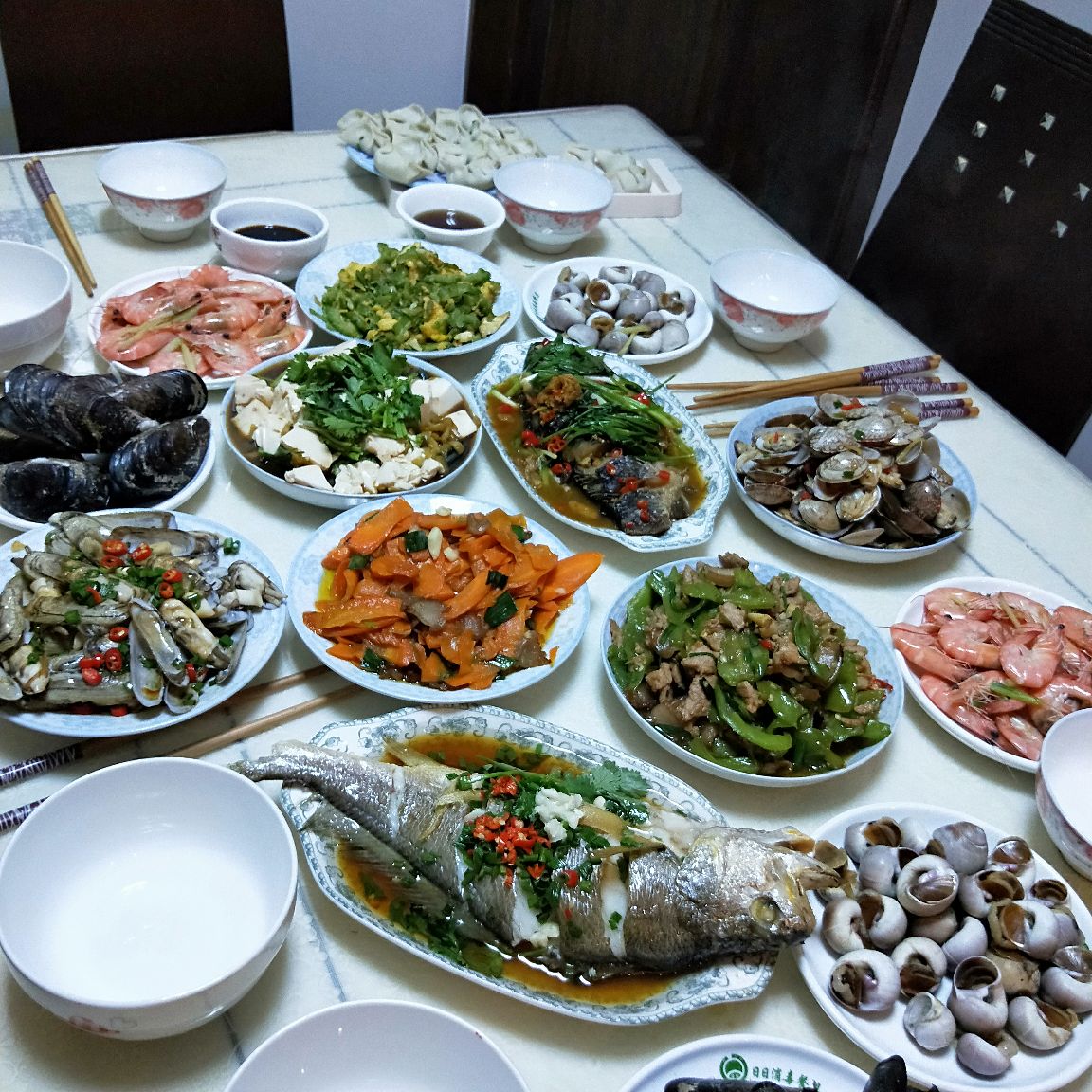 涛涛饭店吃饭便宜,口味也好,每次来普陀山烧香拜佛,先去普济寺千年