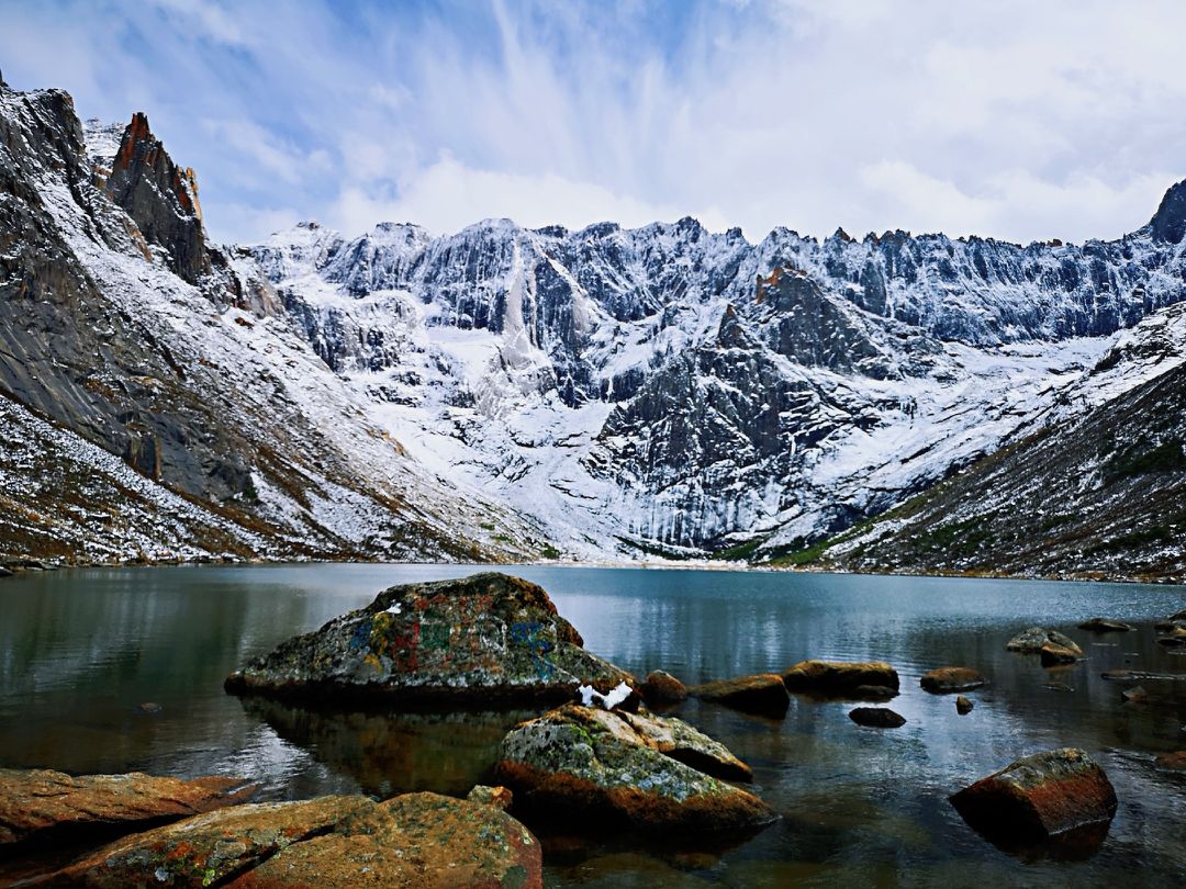 莲宝叶则风景区